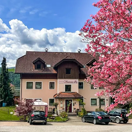 Ferienwohnungen Fischerhaus - Direkt Am See
