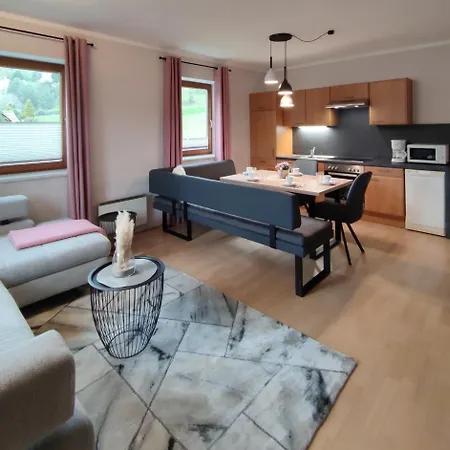 Ferienwohnungen Fischerhaus - Direkt Am See Apartment