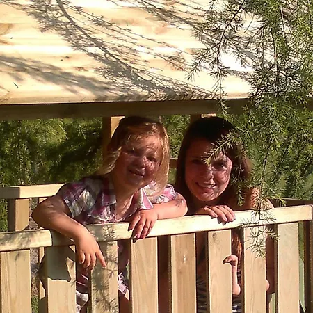 公寓 弗瑞恩瓦内格恩弗斯克尔豪斯 - 迪瑞克艾姆斯酒店 *